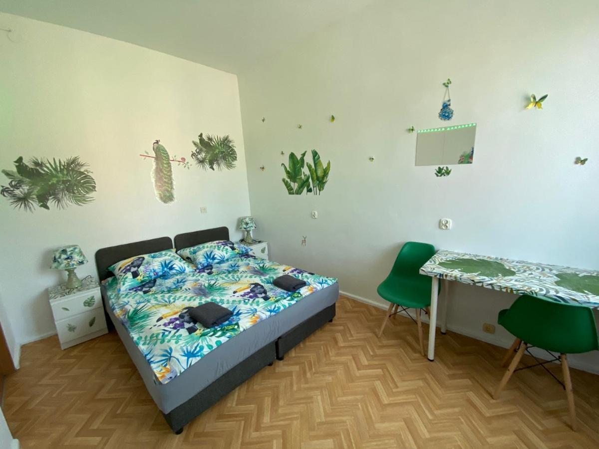 Jungle Rooms Danzica Esterno foto